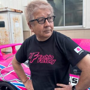 YASHIO FACTORY 2025 ネオンピンクTシャツ